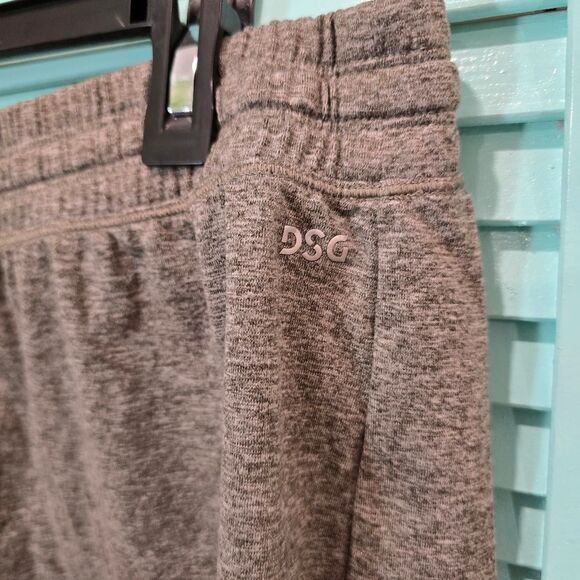 DSG Gray Athletic Shorts with Textured Fabric - Picture 4 of 5